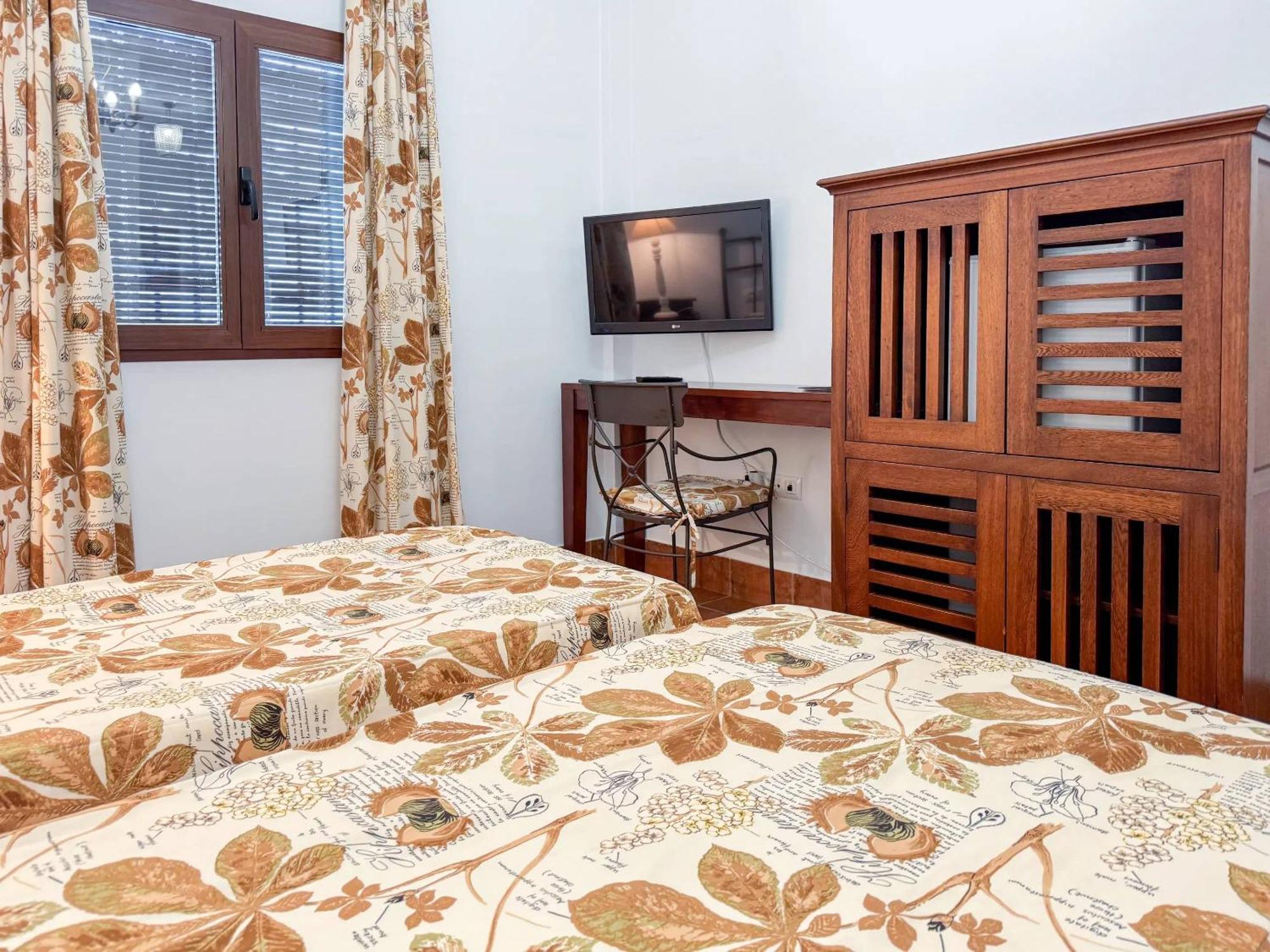 Hotel Valsequillo Лепе Екстер'єр фото