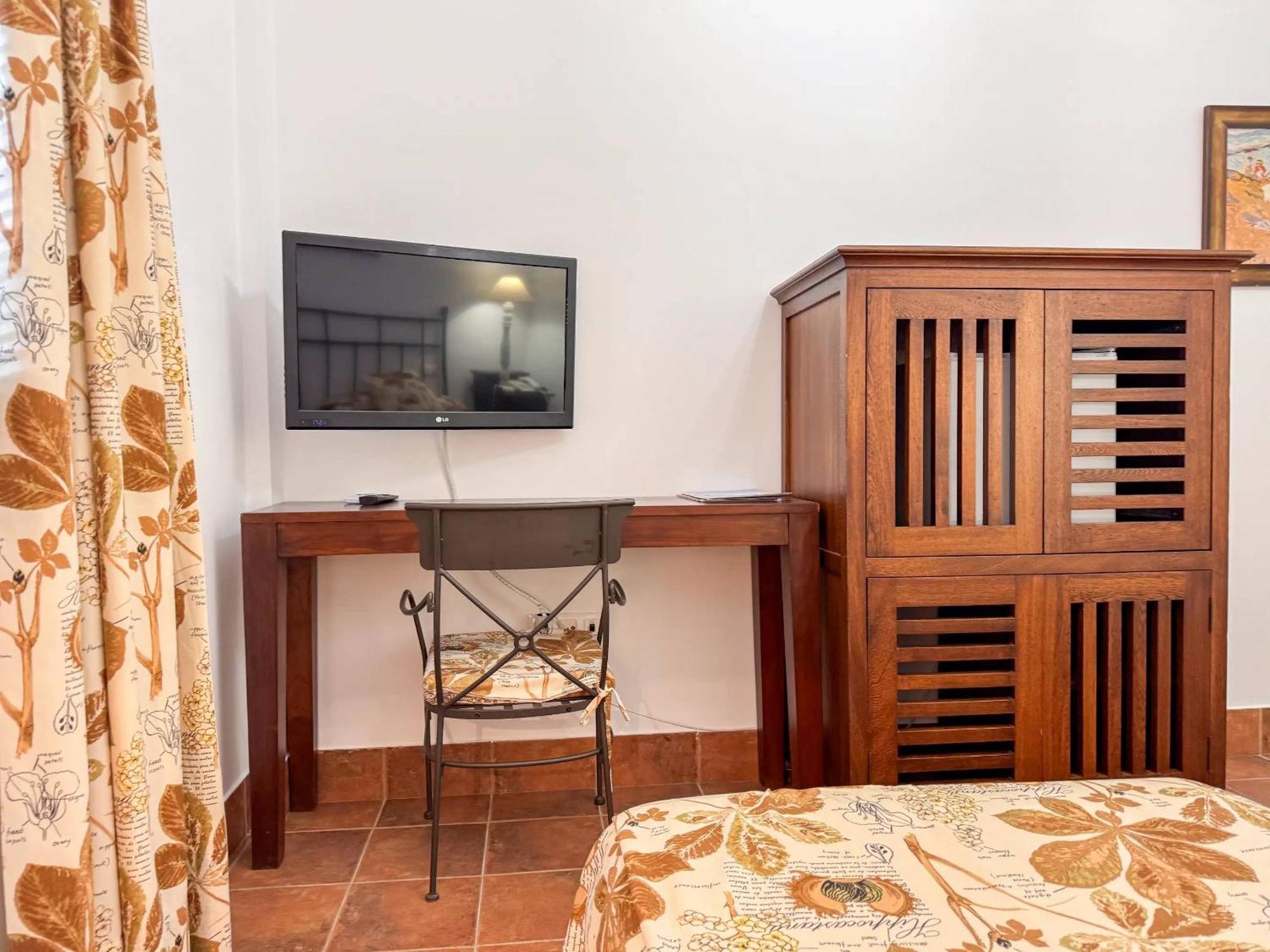 Hotel Valsequillo Лепе Екстер'єр фото