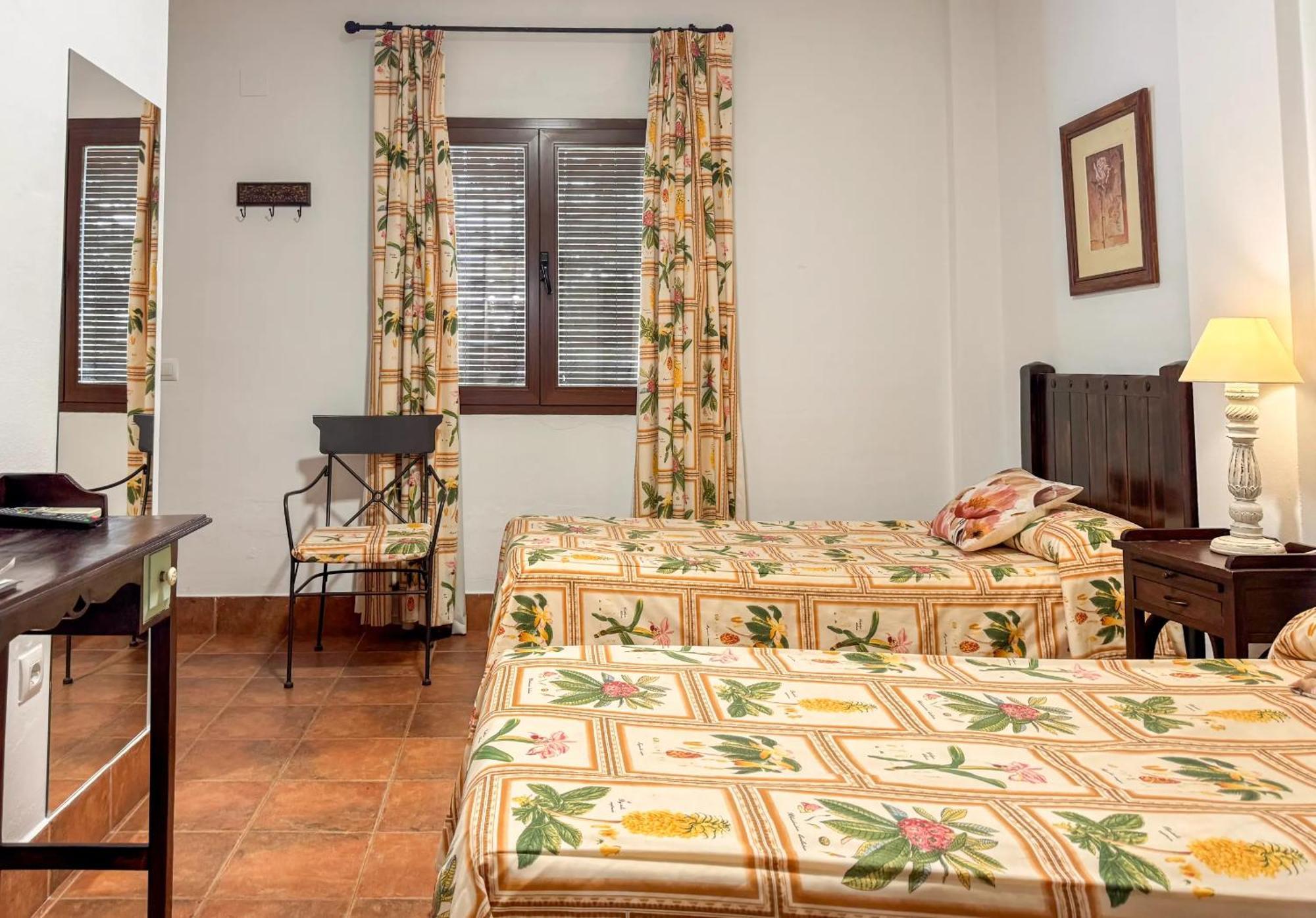 Hotel Valsequillo Лепе Екстер'єр фото
