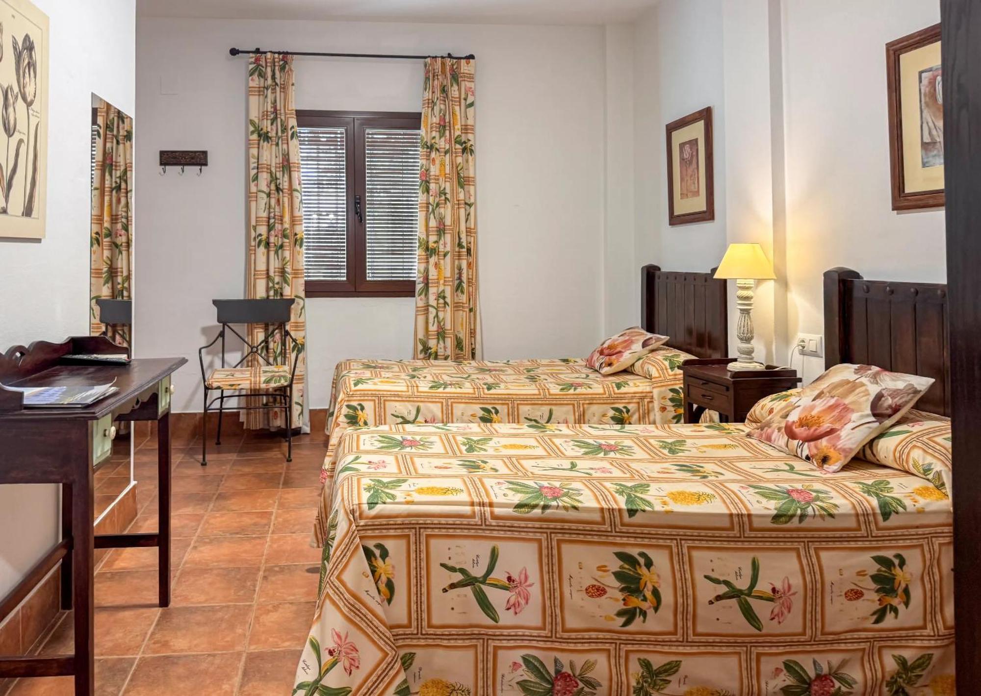 Hotel Valsequillo Лепе Екстер'єр фото