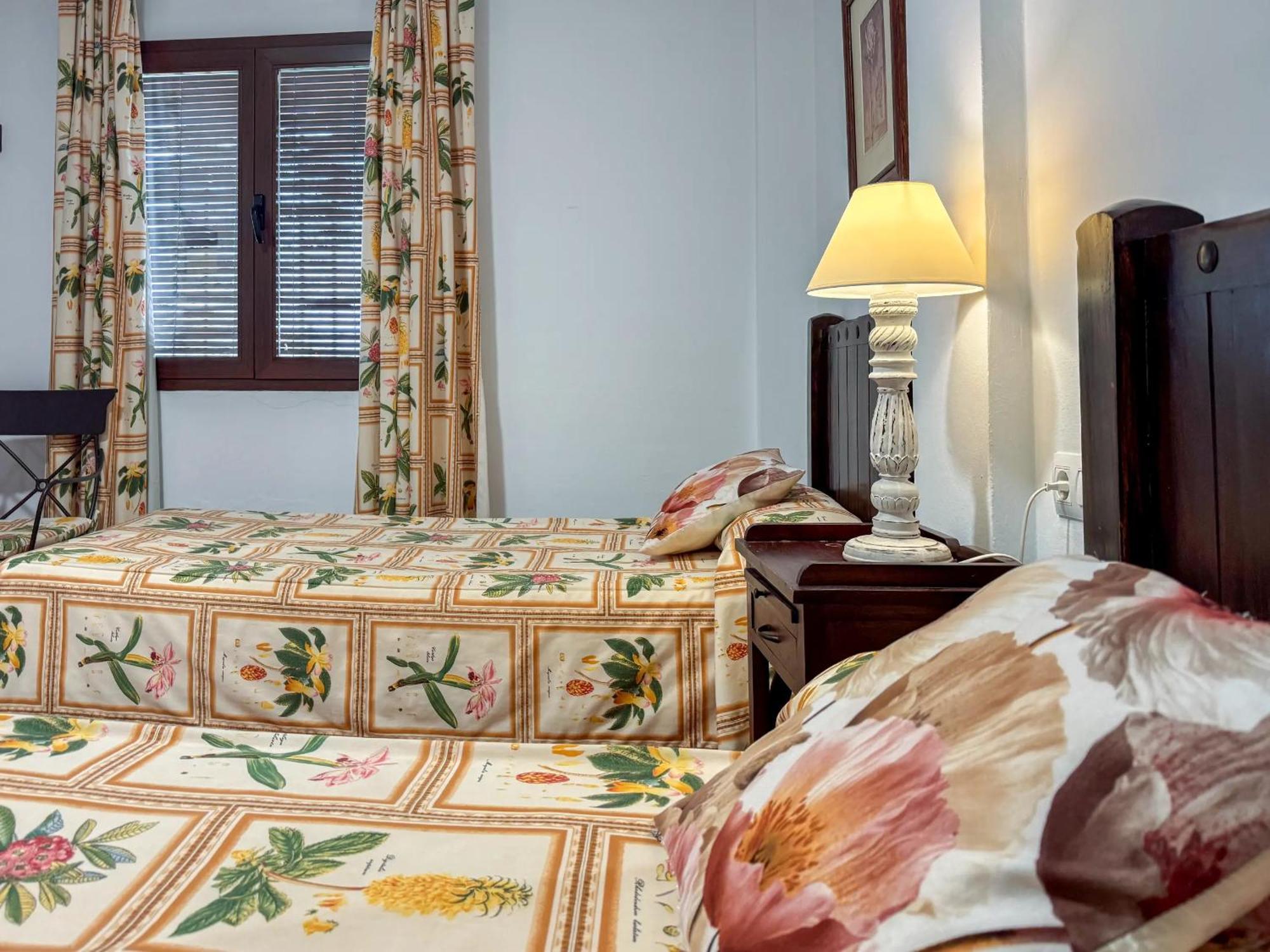 Hotel Valsequillo Лепе Екстер'єр фото